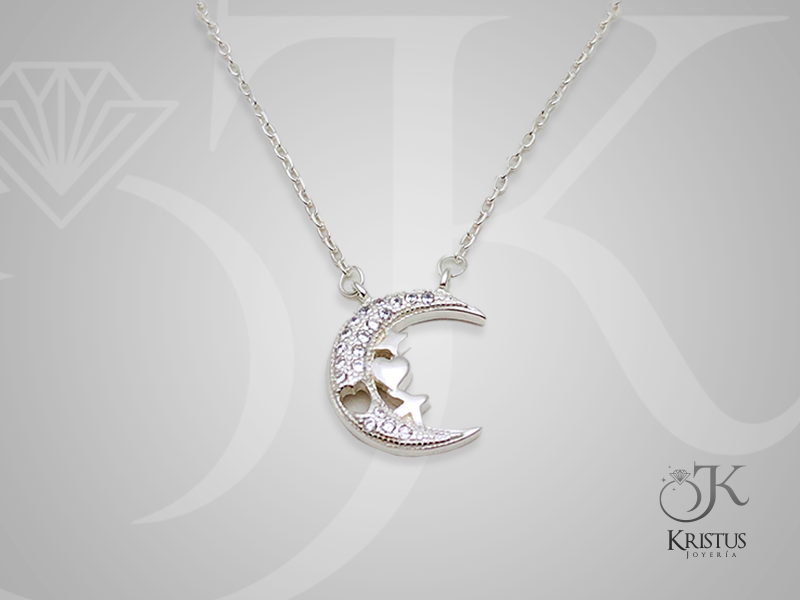 Collar de Luna con Avión, Corazón y Estrella de Plata Fina Ley 925- Encanto y Misterio.