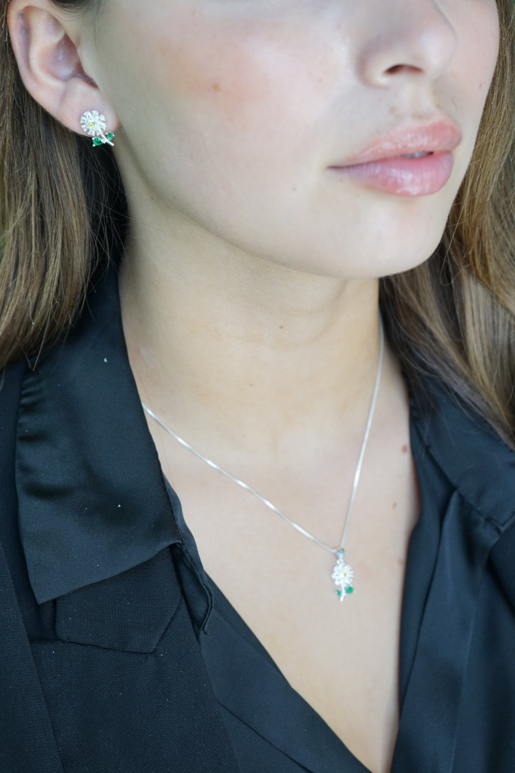 Conjunto Girasol en Plata Fina 925 con Circones - Símbolo de Alegría y Optimismo.