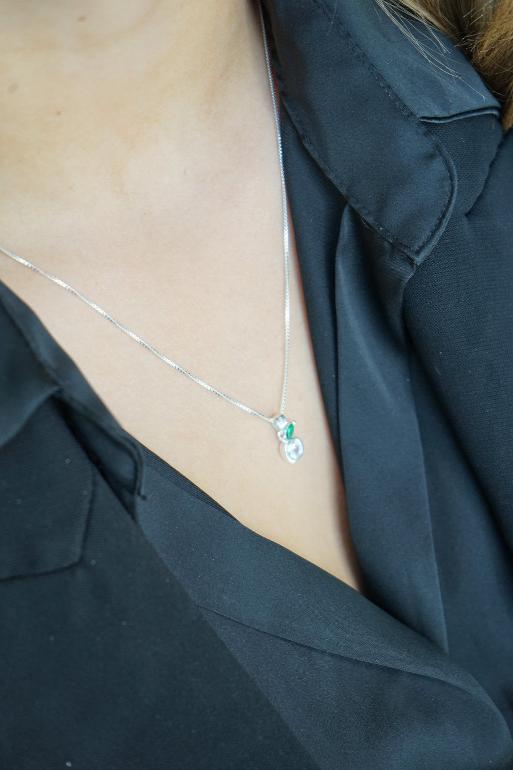 Conjunto Manzana en Plata Fina 925 con Circones