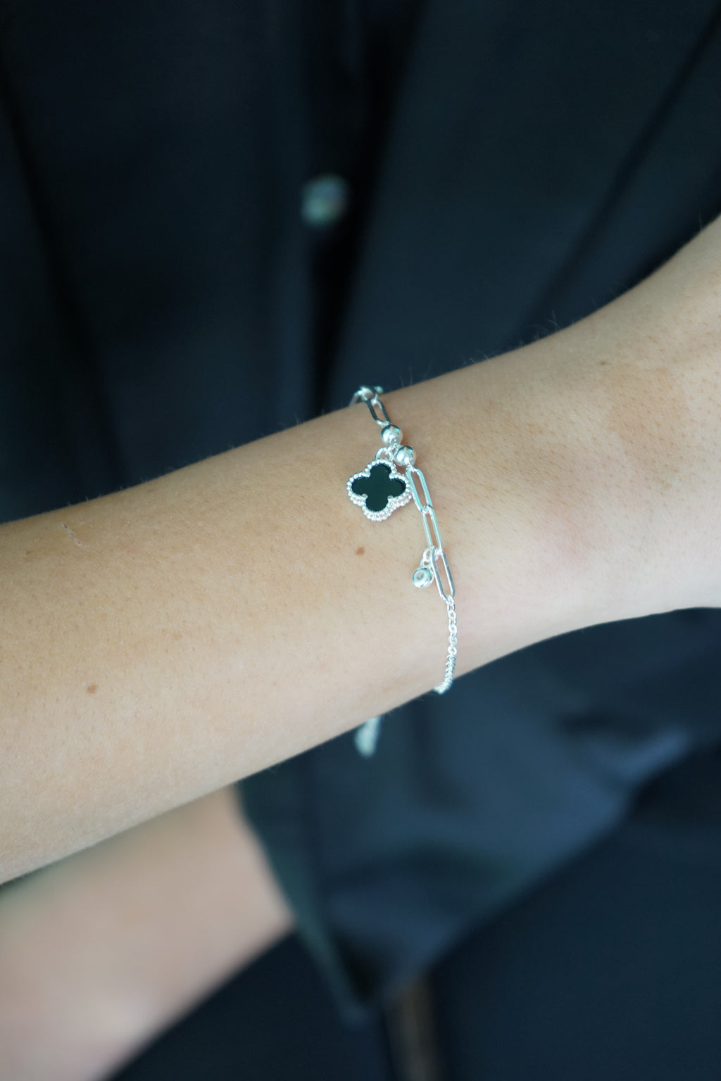 Pulsera Clover Charm – Plata Fina 925