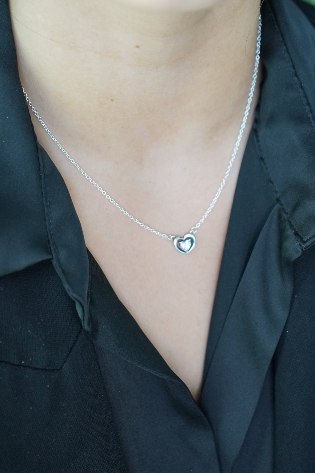 Collar Corazón Esencial -  Plata Fina 925