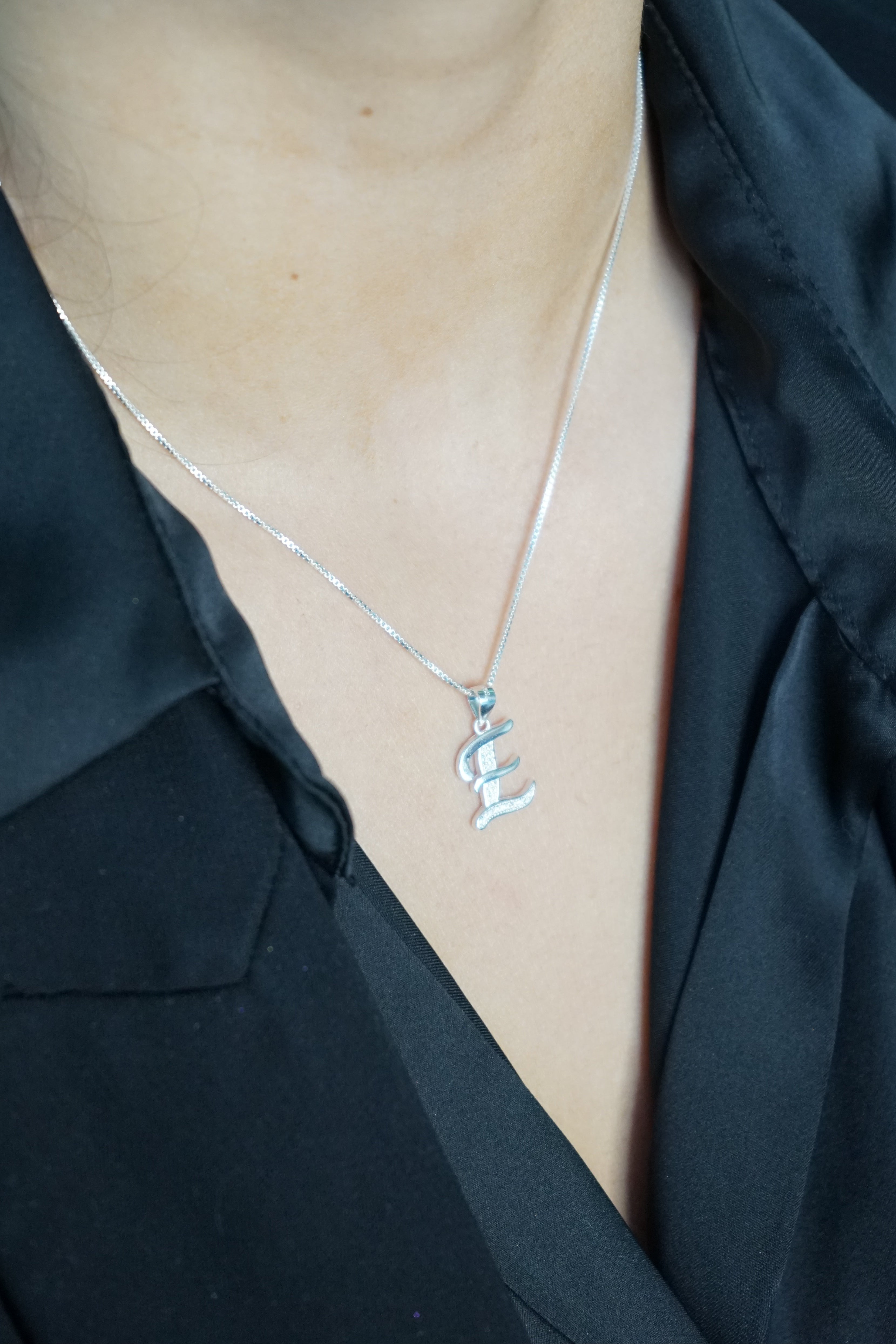 Colgante Inicial – Plata Fina 925